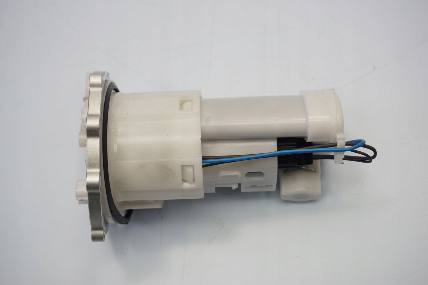 TRIUMPH STREET TRIPLE 765 RS 20- Benzinpumpe Kraftstoffpumpe Fuel Pump 3