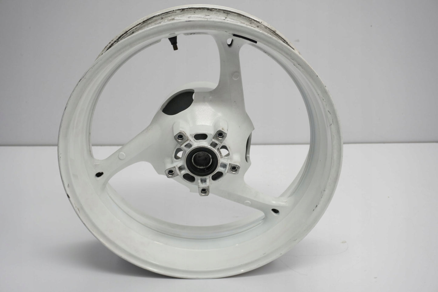 SUZUKI GSX-R 600 750 K8 K9 L0 Felge hinten Wheel Hinterrad 9