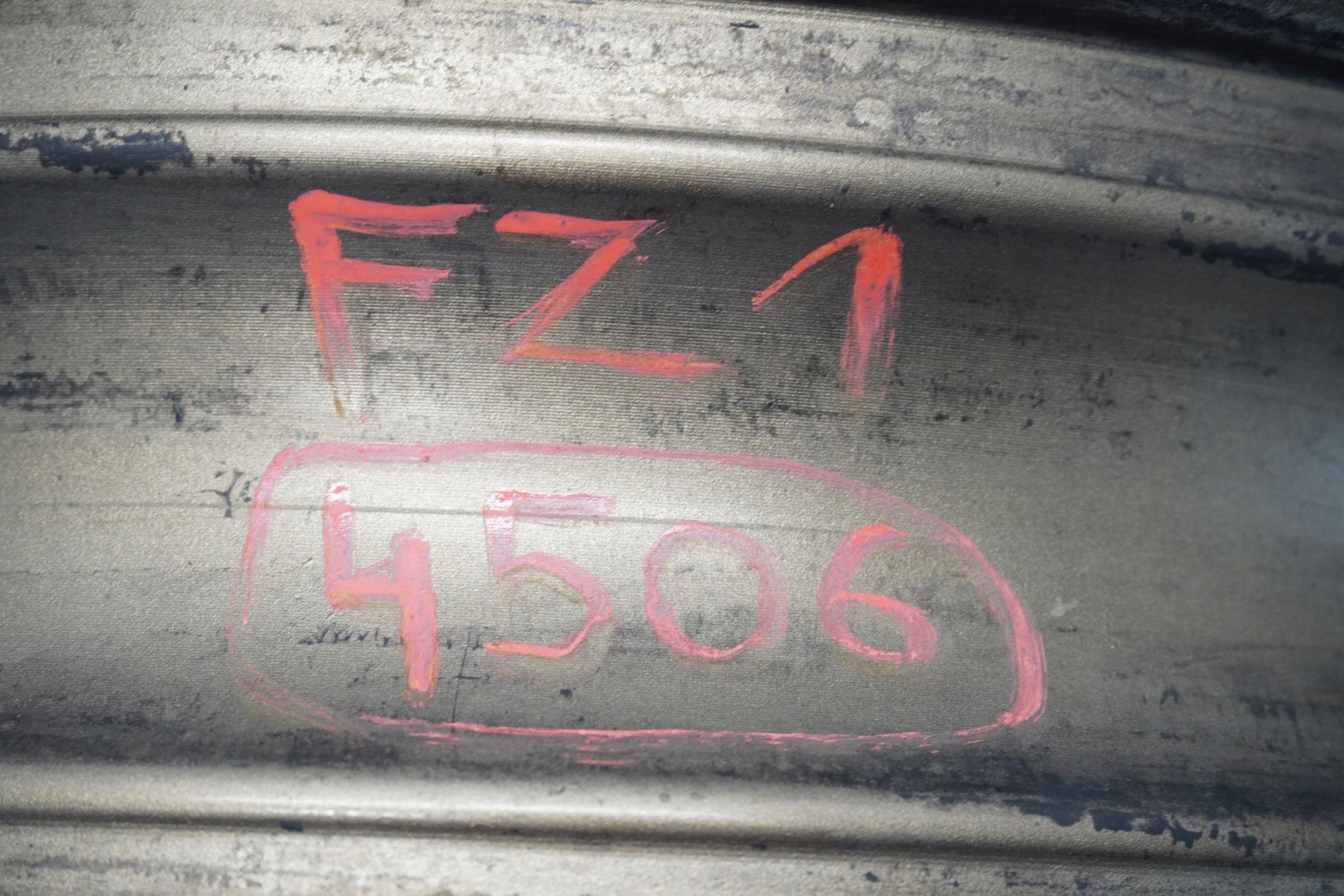 YAMAHA FZ1 1000 N FAZER RN16 06-15 Felge vorne Wheel Vorderrad 7