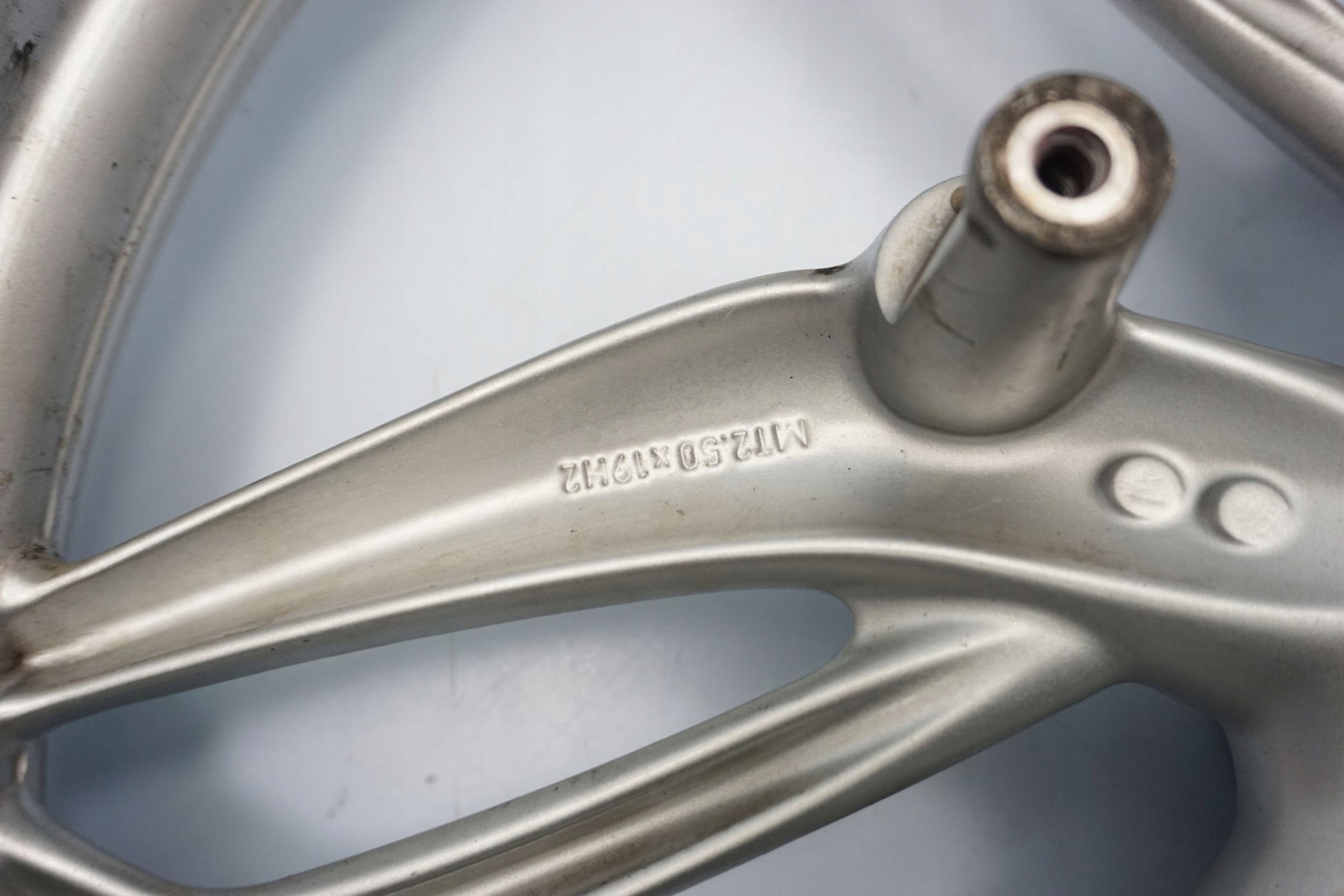 BMW R 1200 GS K25 04-07 Felge vorne Wheel Vorderrad 4