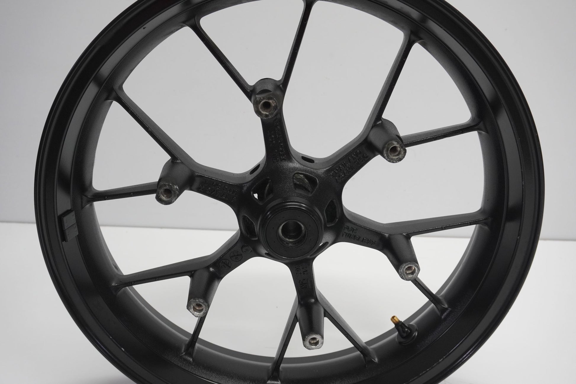 HONDA CBR 500 R 13-15 Felge vorne Wheel Vorderrad 4