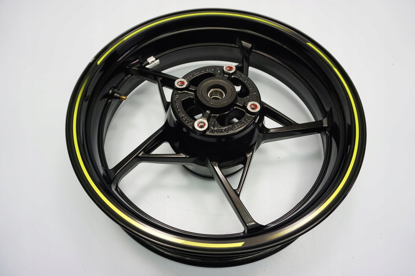 KAWASAKI Z 650 20-22 Felge hinten Wheel Hinterrad 2