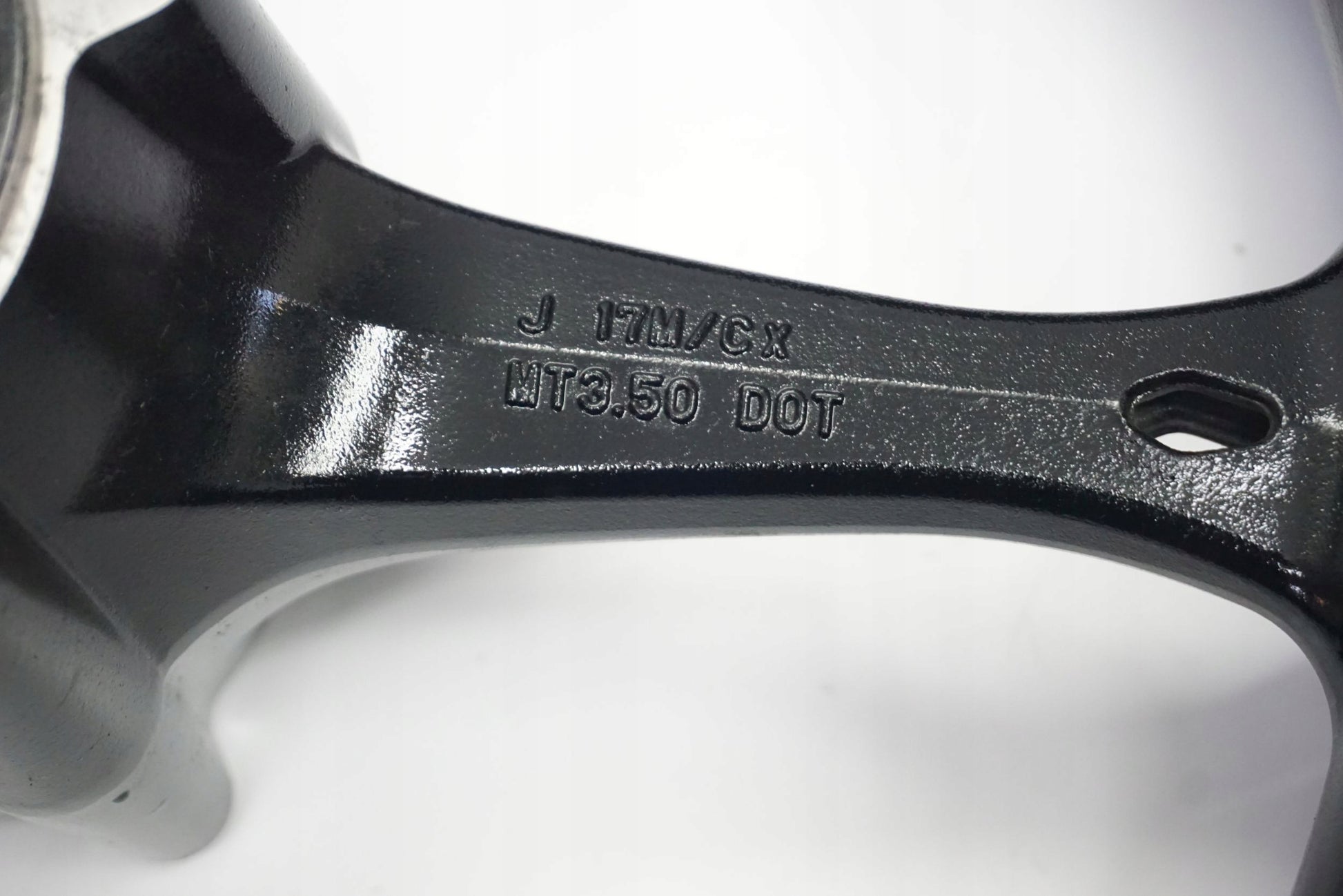 SUZUKI GSX-R 1000 K7-K8 Felge vorne Wheel Vorderrad 2