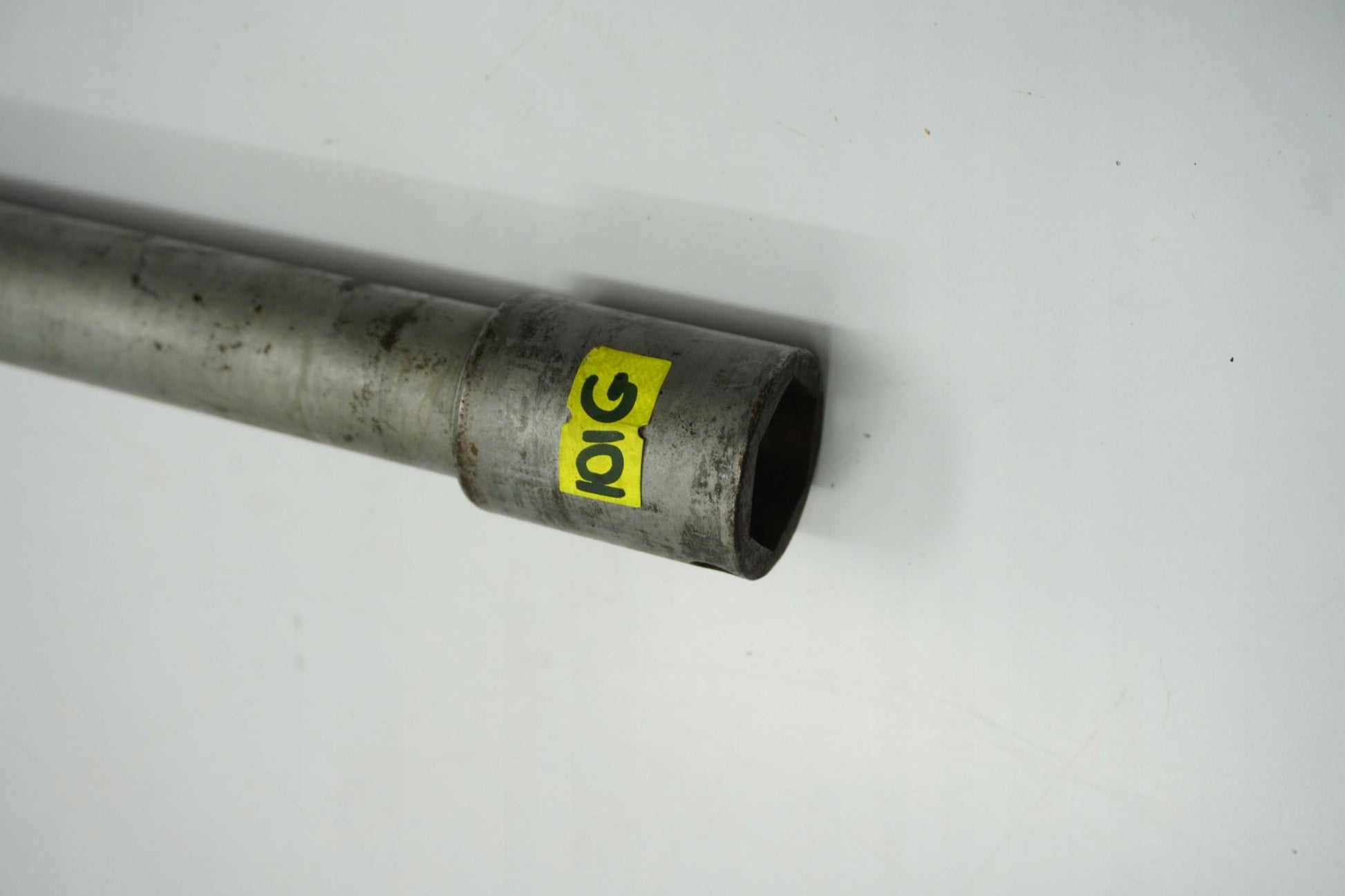 HONDA VFR 1200 F 09-16 Vorderachse Achse vorne Radachse front axle 6