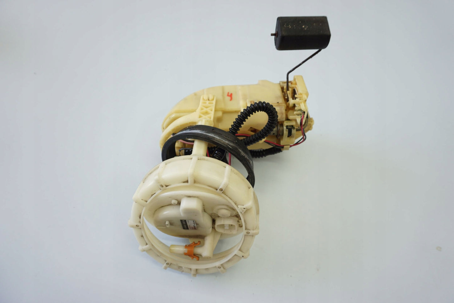 SUZUKI BURGMAN 650 13- Benzinpumpe Kraftstoffpumpe Fuel Pump 3