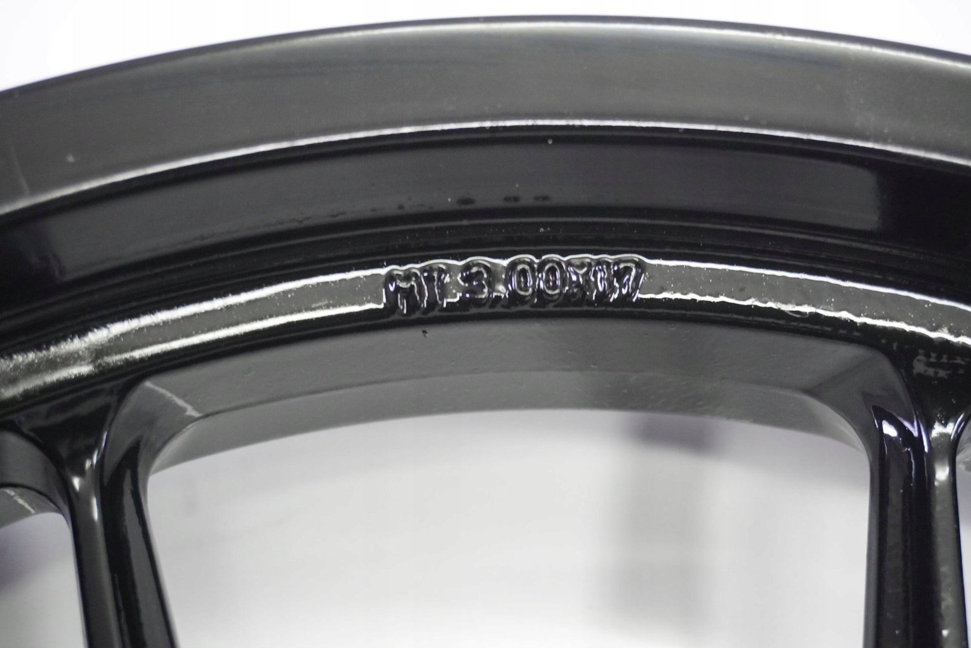 KTM 125 DUKE 17-23 Felge vorne Wheel Vorderrad 9