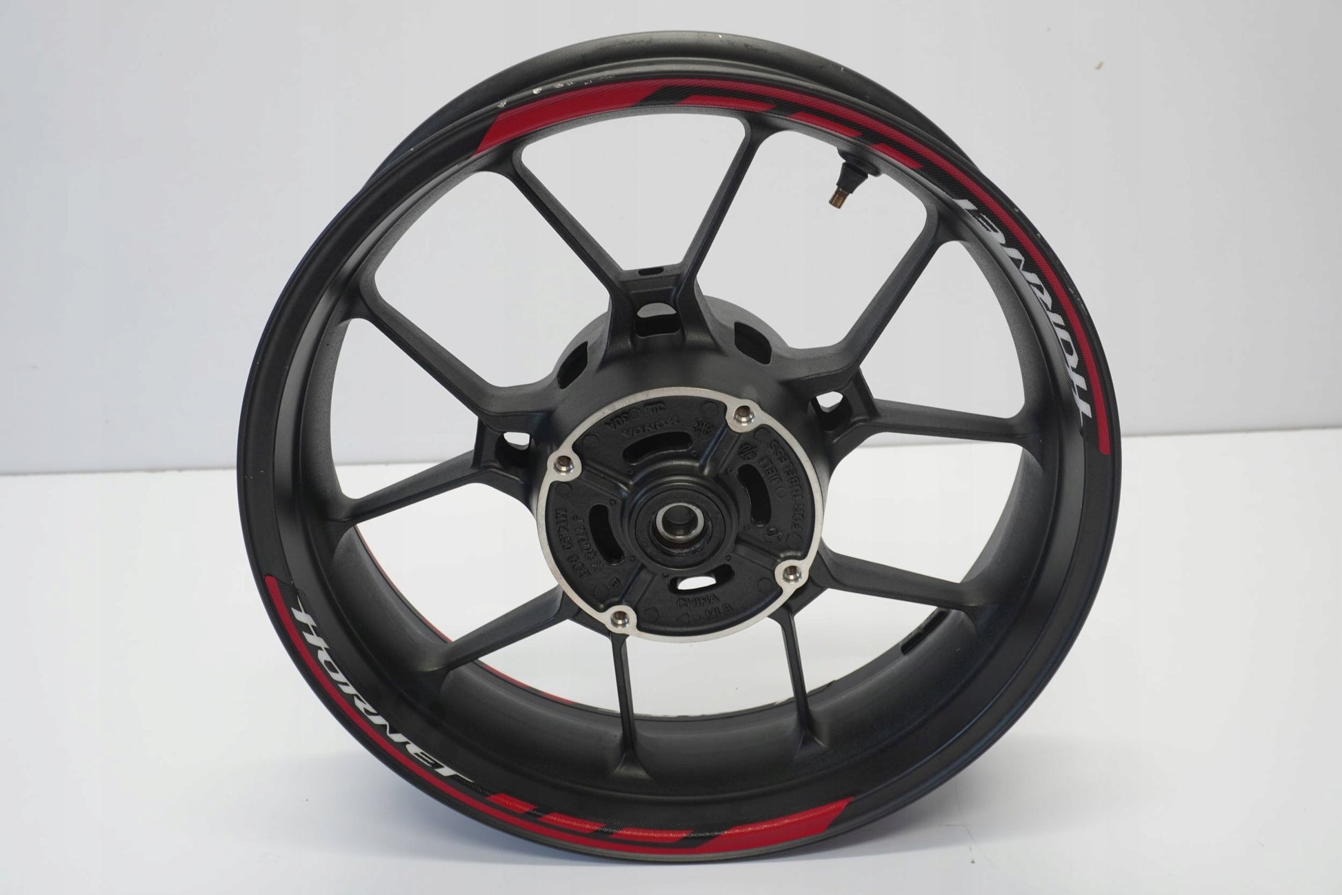 HONDA CB 750 HORNET 23- Felge hinten Wheel Hinterrad 7