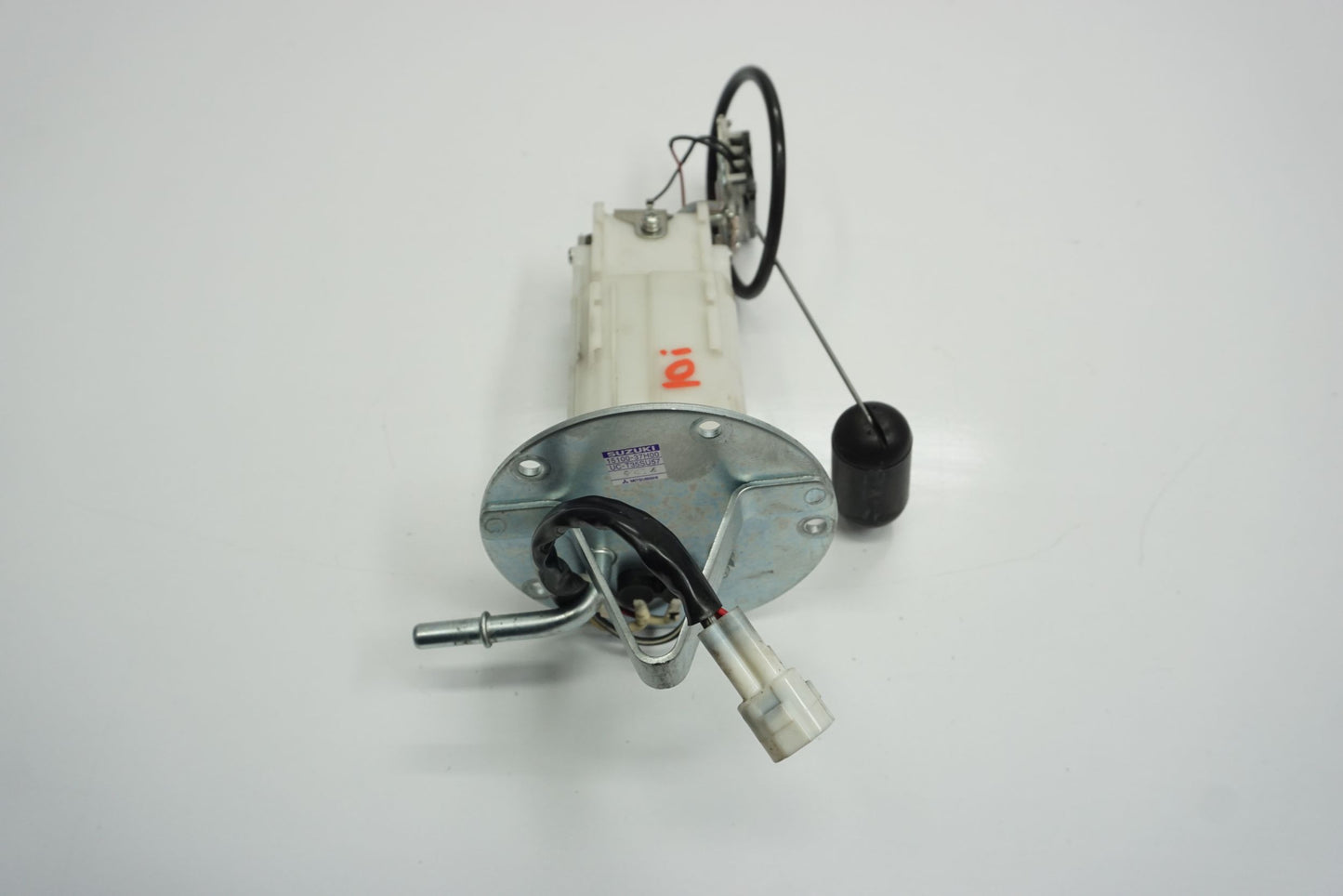 SUZUKI GSX-R 600 750 K8 K9 L0 Benzinpumpe Kraftstoffpumpe Fuel Pump 2