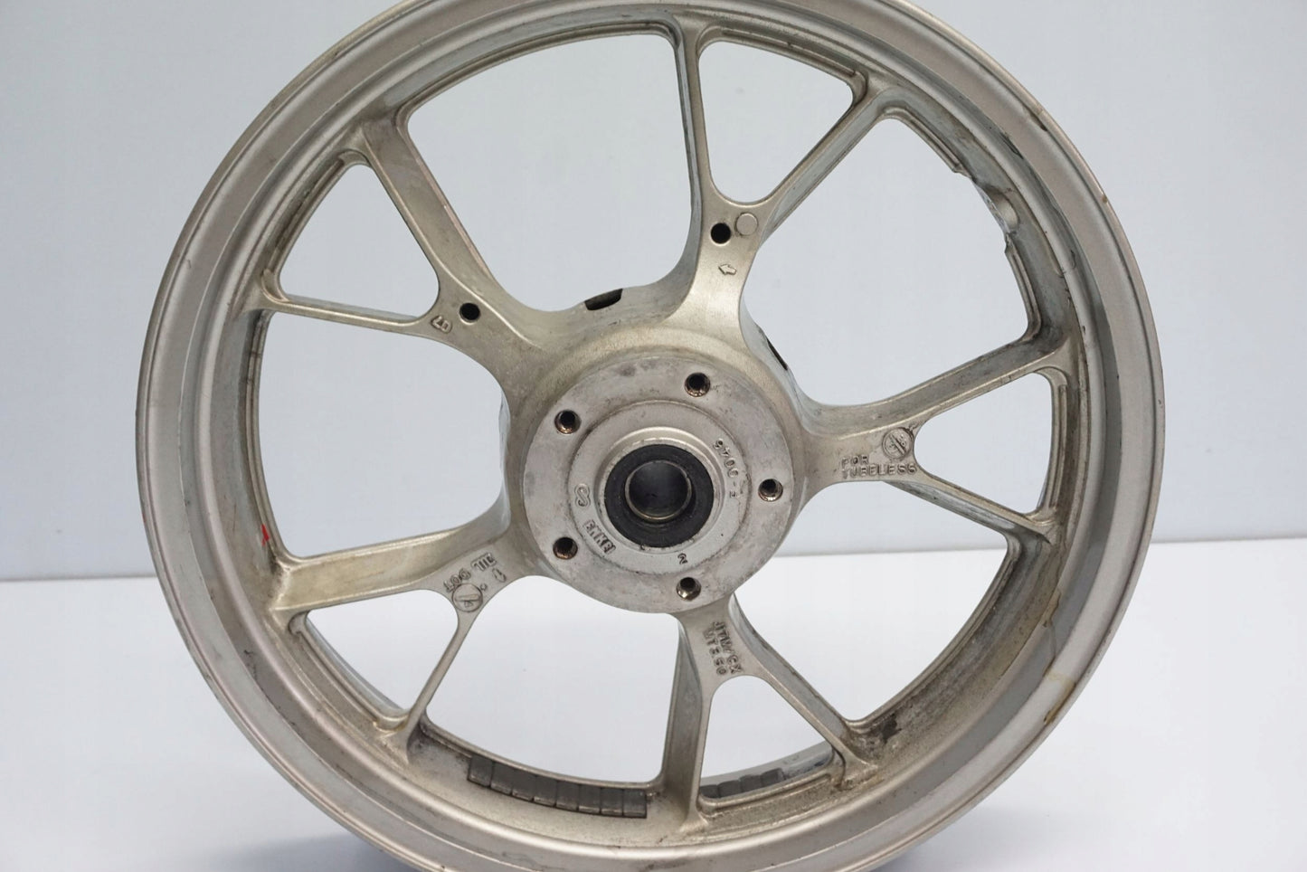 KAWASAKI GTR 1400 07-09 Felge vorne Wheel Vorderrad 10