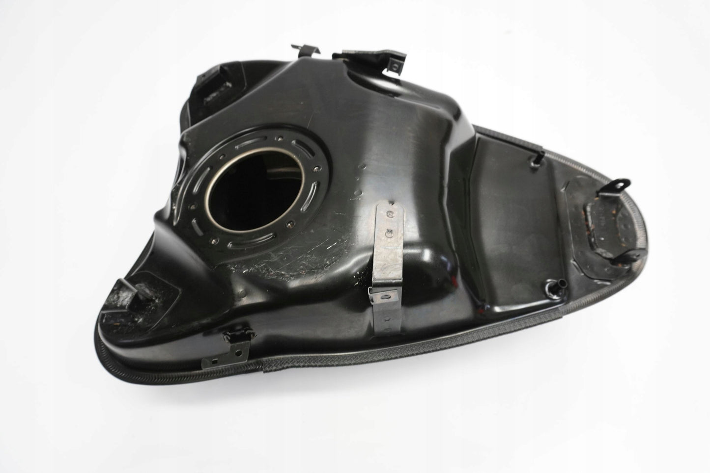 TRIUMPH TRIDENT 660 21- Kraftstofftank Benzintank Fuel Tank 5