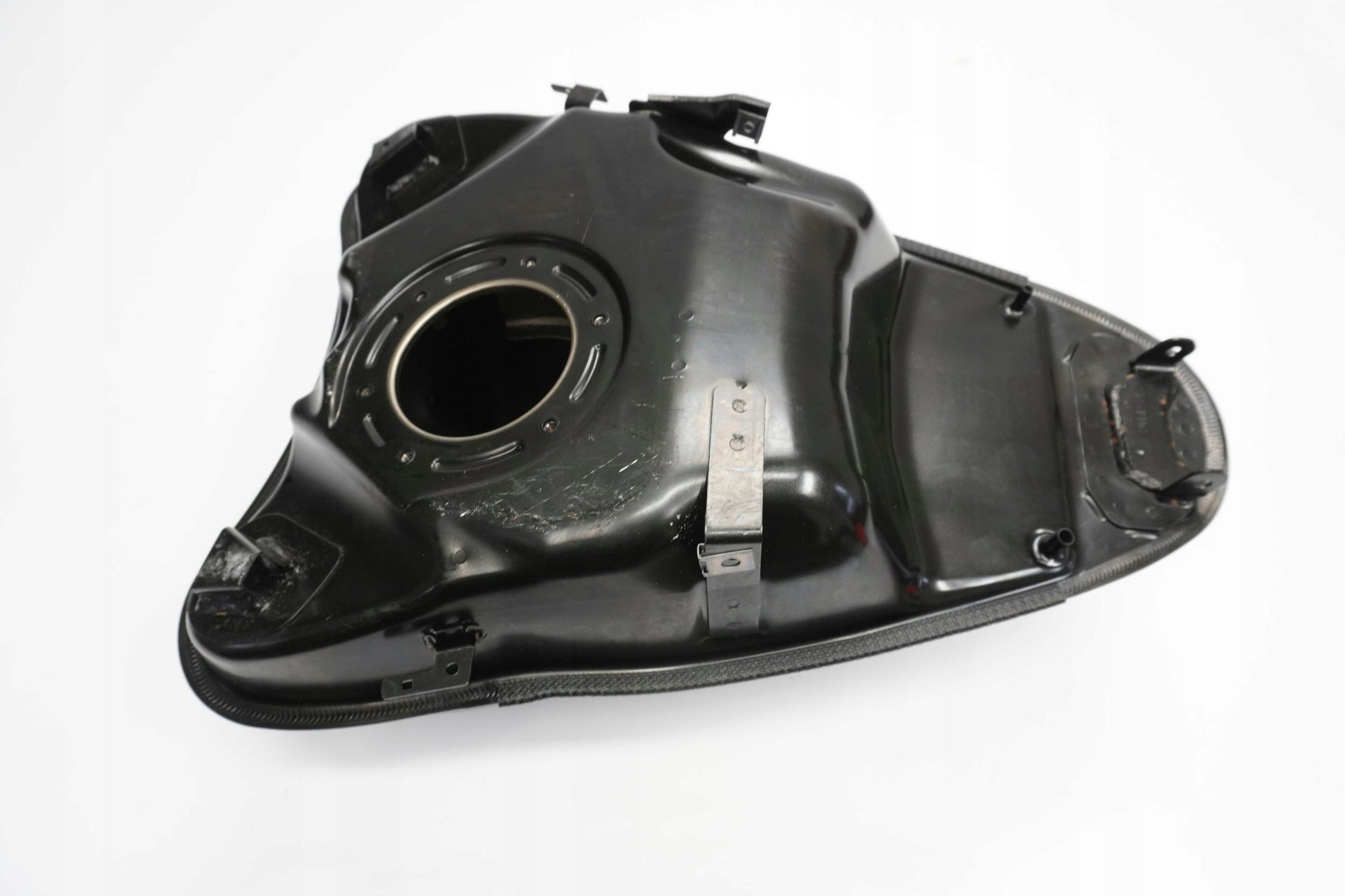 TRIUMPH TRIDENT 660 21- Kraftstofftank Benzintank Fuel Tank 5