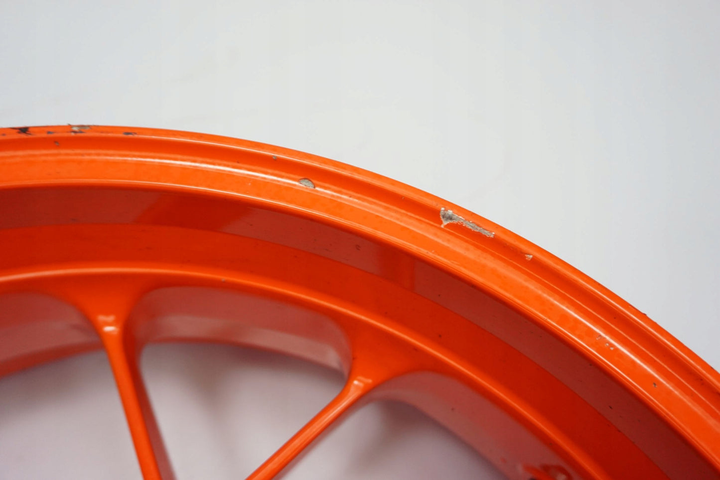 KTM 890 DUKE R 20- Felge hinten Wheel Hinterrad 3