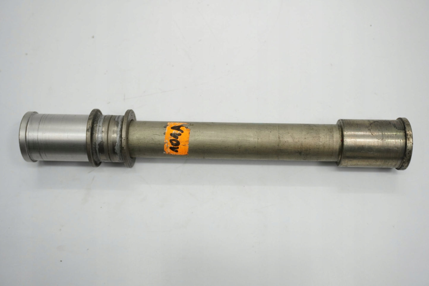 KAWASAKI ZZR-1400 05-11 Vorderachse Achse vorne Radachse front axle 2