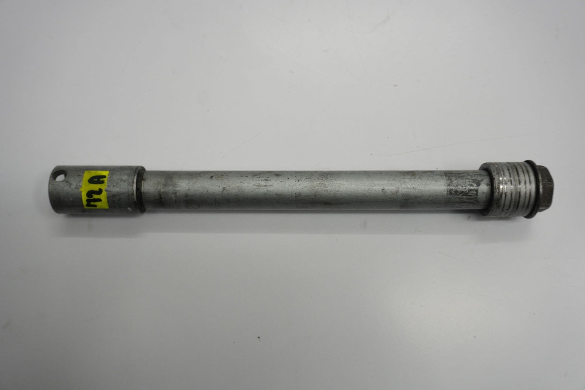 HONDA CBR 600RR PC40 07-12 Vorderachse Achse vorne Radachse front axle 2
