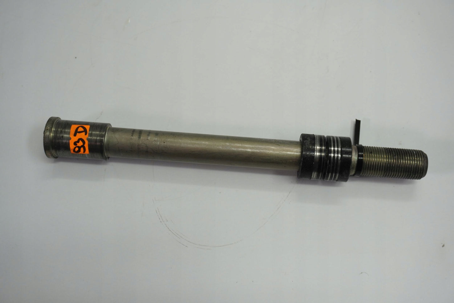 KAWASAKI Z1000 10-13 Vorderachse Achse vorne Radachse front axle 6