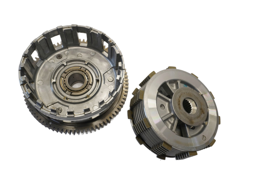HONDA CB 750 HORNET 23- Kupplung Kupplungskorb Clutch 1