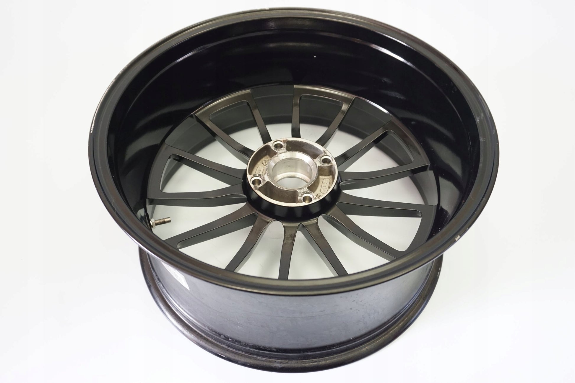 DUCATI DIAVEL 1200 Felge hinten Wheel Hinterrad 3