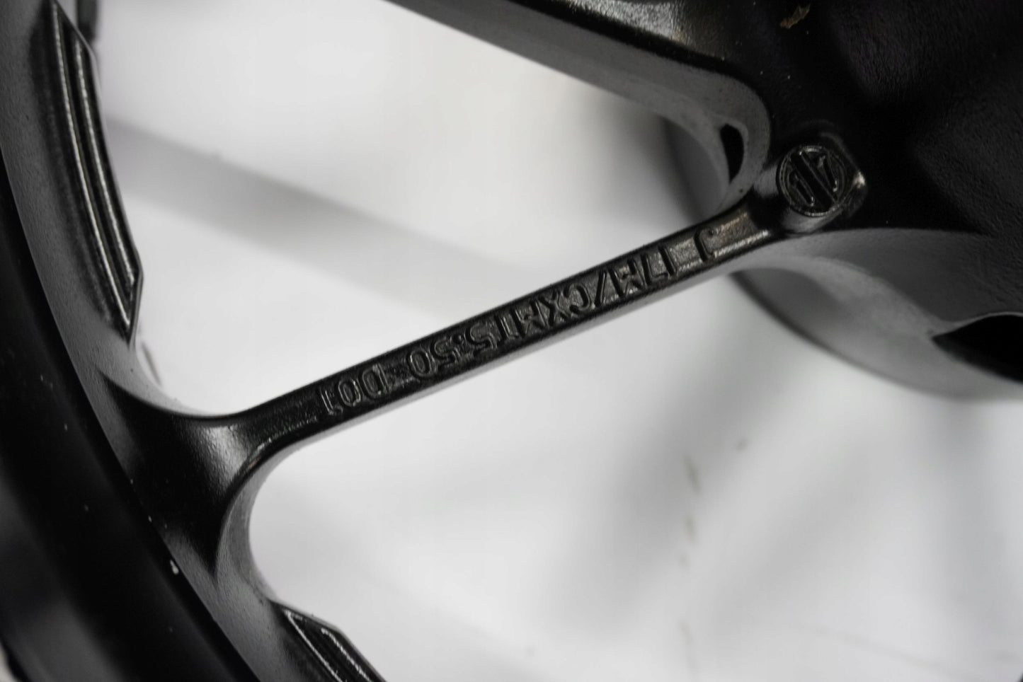 YAMAHA MT-09 13-16 Felge hinten Wheel Hinterrad 2