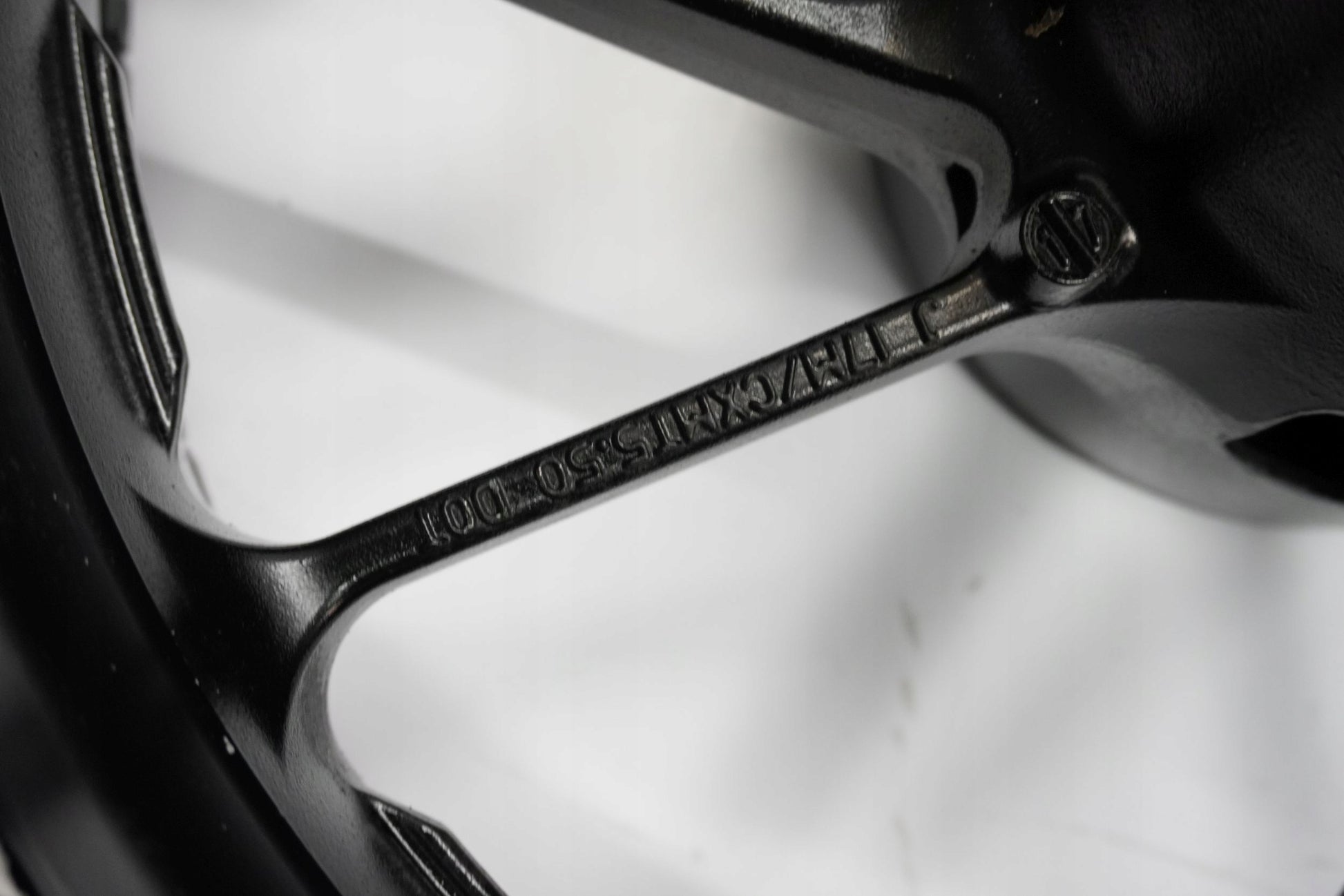 YAMAHA MT-09 13-16 Felge hinten Wheel Hinterrad 2