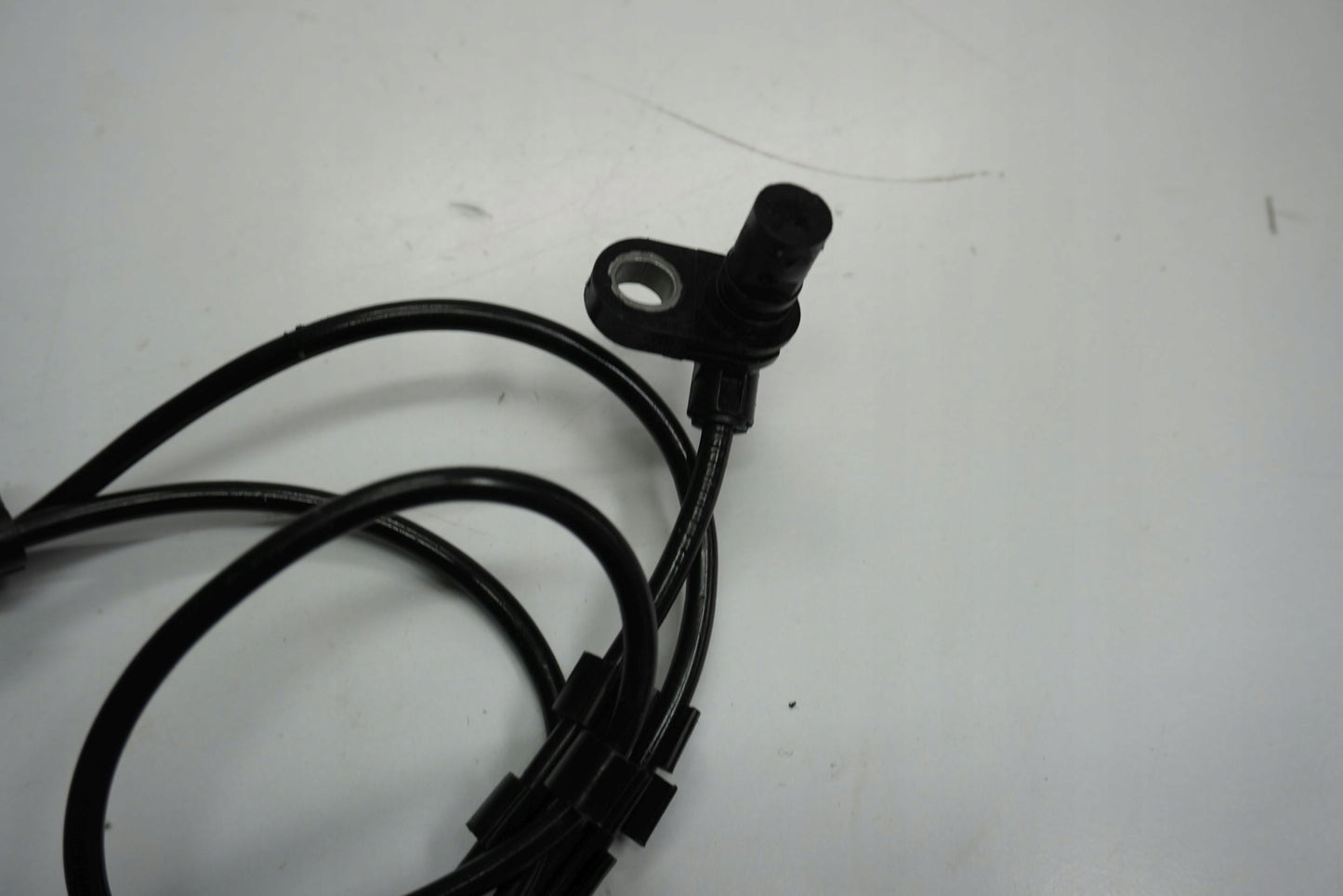 KTM 790 DUKE L 18- ABS Sensor vorne 3