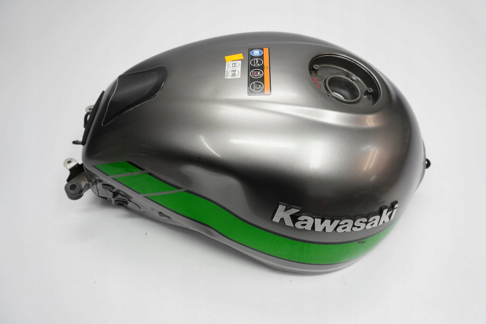 KAWASAKI Z 900 RS CAFE 18-22 Kraftstofftank Benzintank Fuel Tank 2