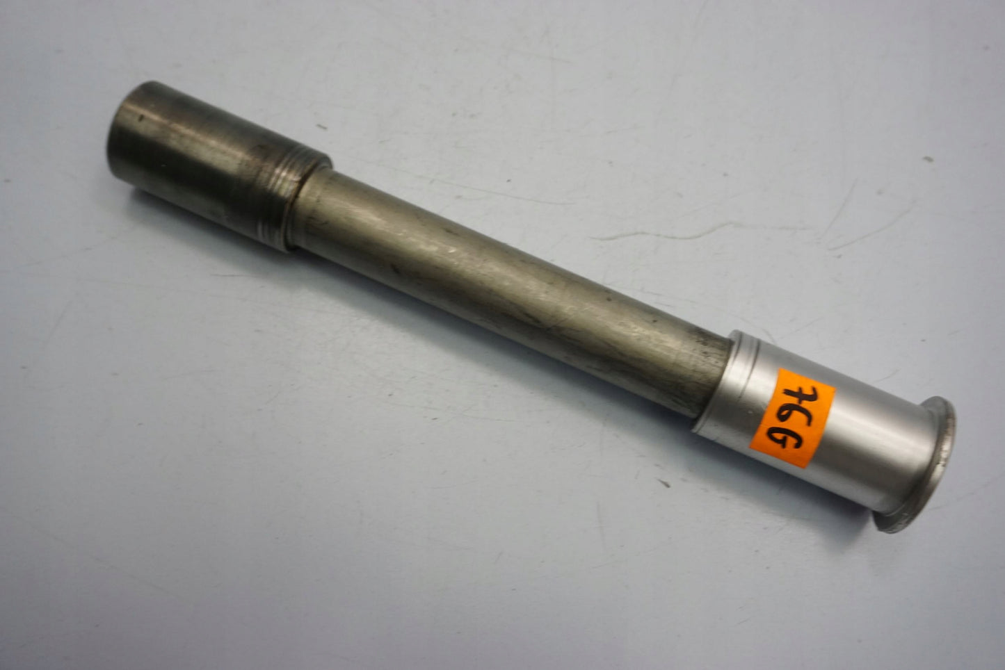 SUZUKI GSX-R 1000 K3-K4 Vorderachse Achse vorne Radachse front axle