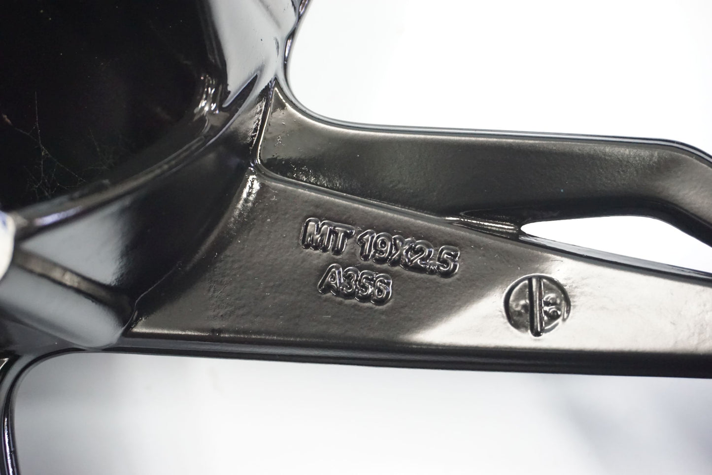 BMW G 310 GS 17- Felge vorne Wheel Vorderrad 19 CALI 2