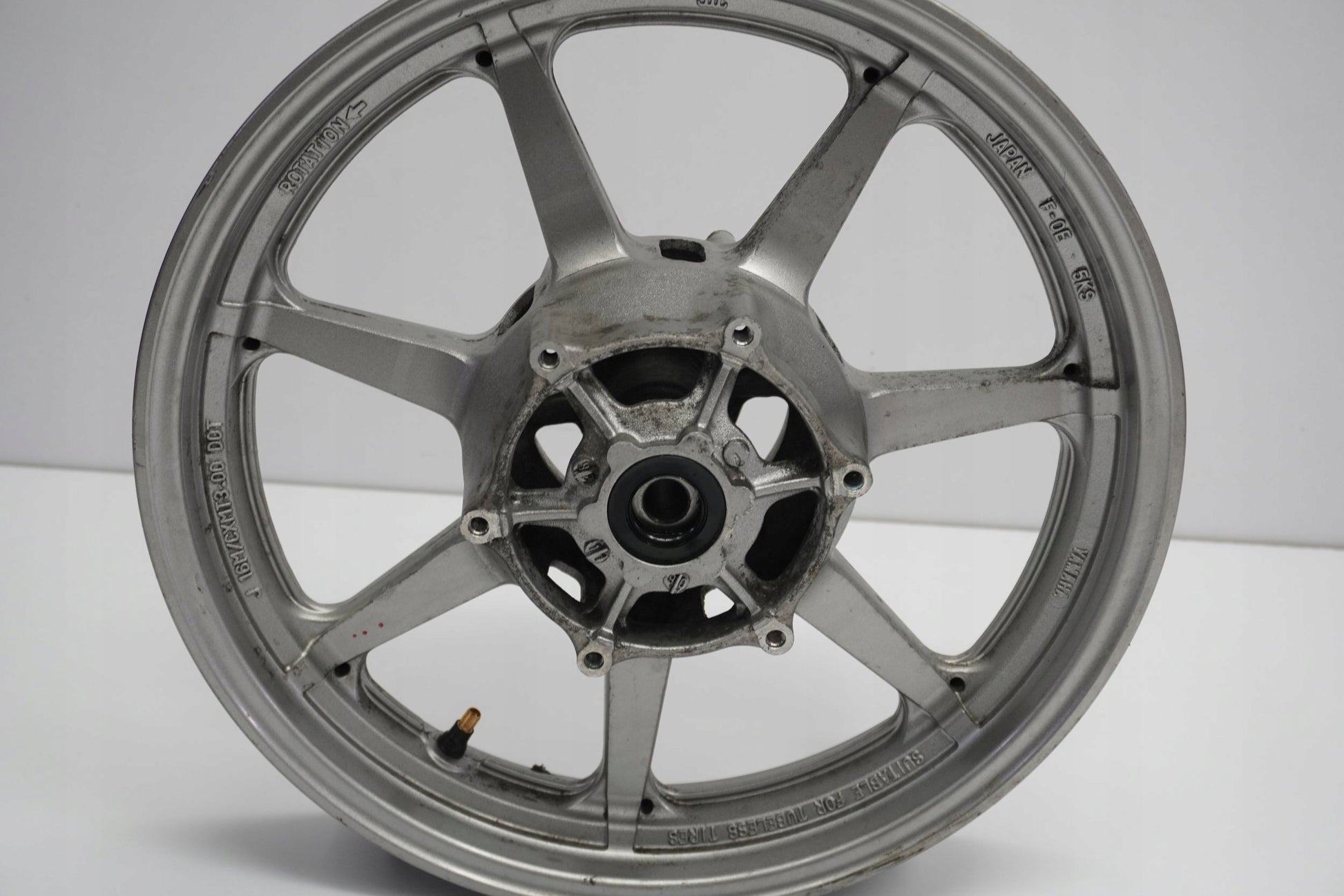 YAMAHA XVS 1300 A MIDNIGHT STAR 07-15 Felge vorne Wheel Vorderrad 4