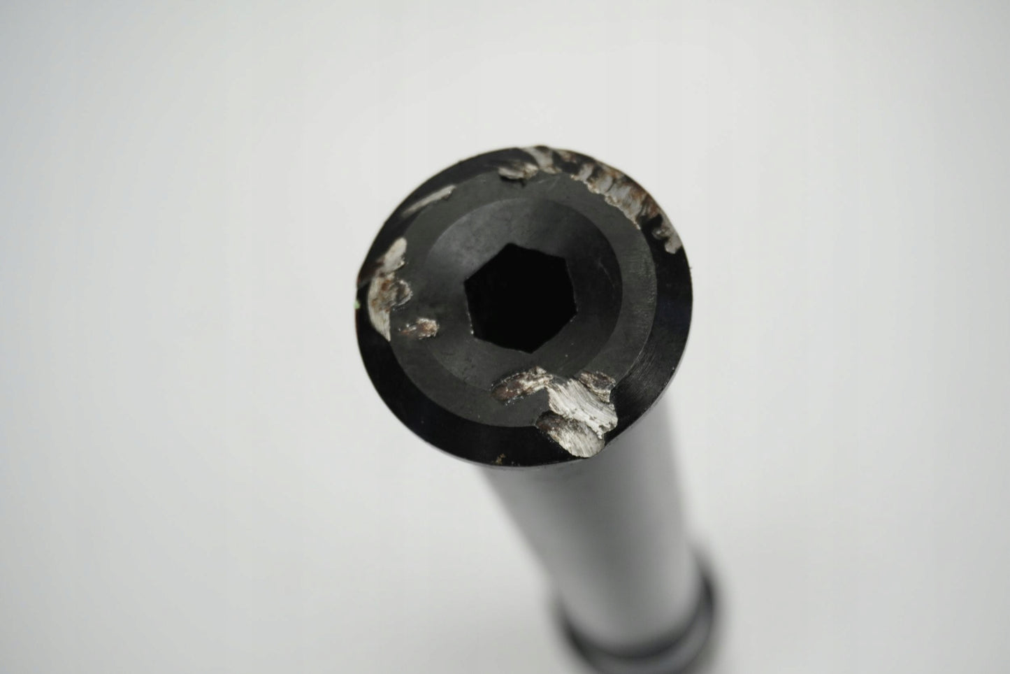 KTM 890 DUKE R 20- Vorderachse Achse vorne Radachse front axle 3