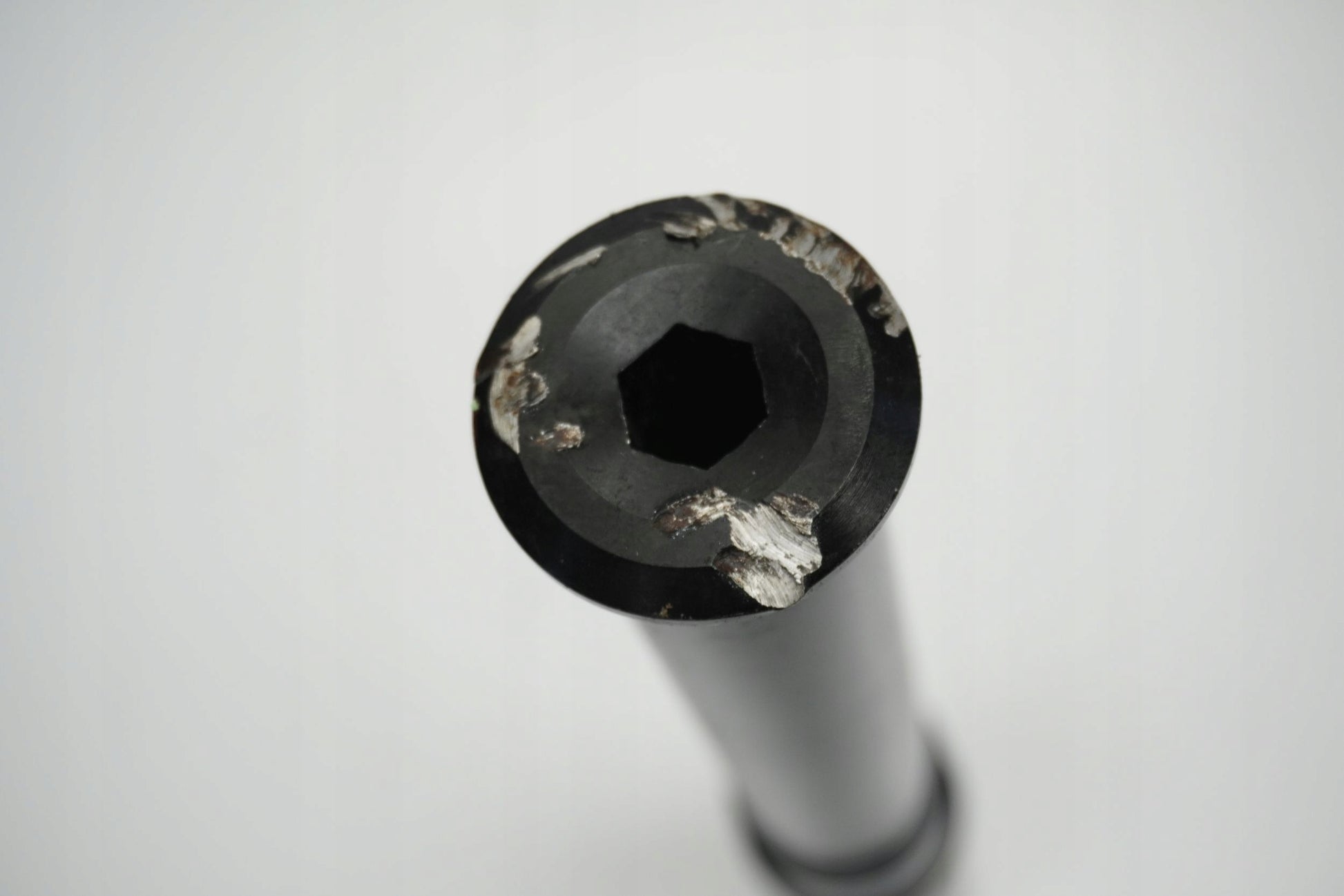 KTM 890 DUKE R 20- Vorderachse Achse vorne Radachse front axle 3