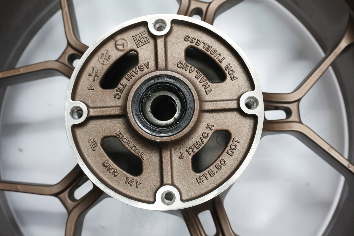 HONDA CBR 650 R 19-23 Felge hinten Wheel Hinterrad 7