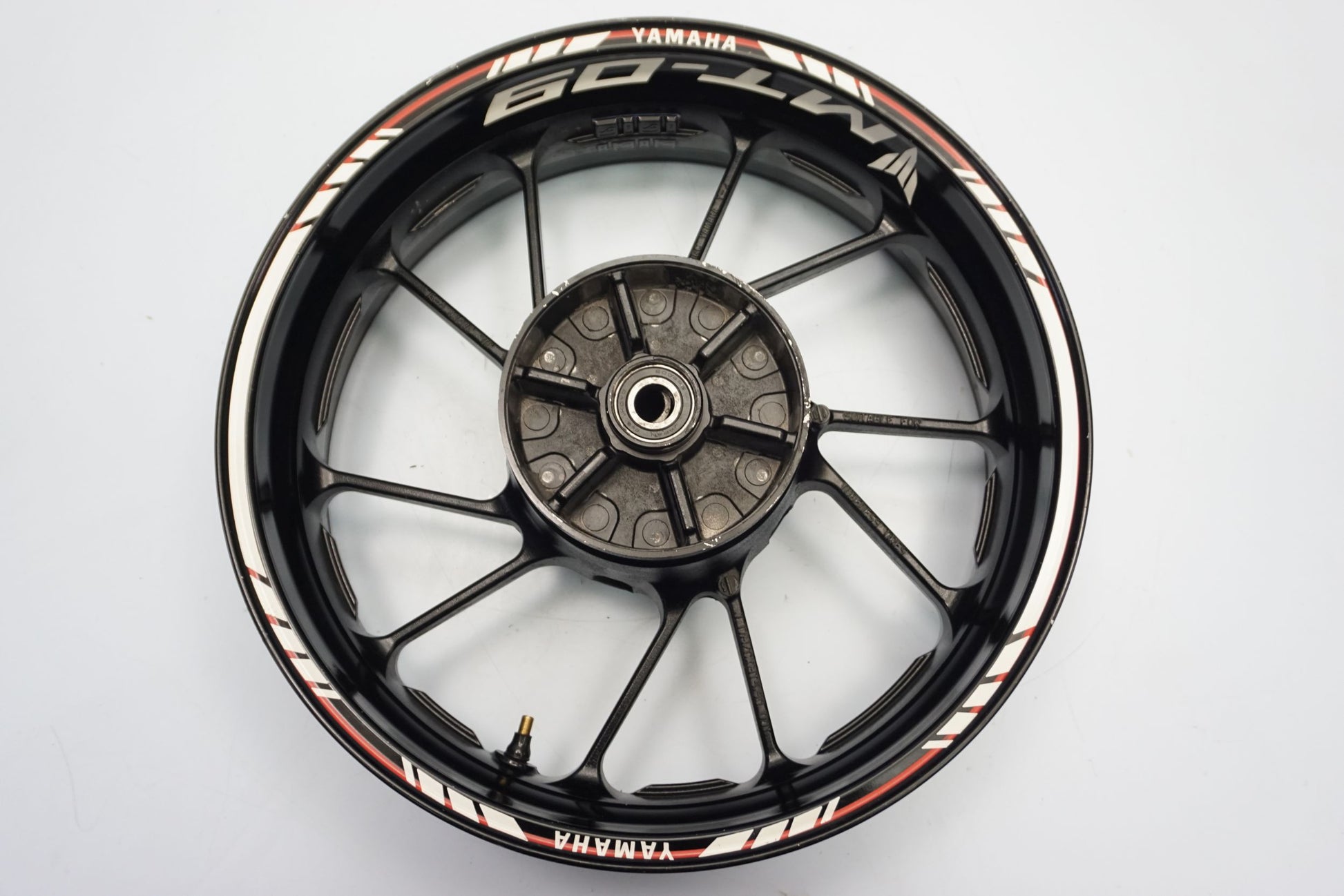 YAMAHA MT-09 13-16 Felge hinten Wheel Hinterrad 2