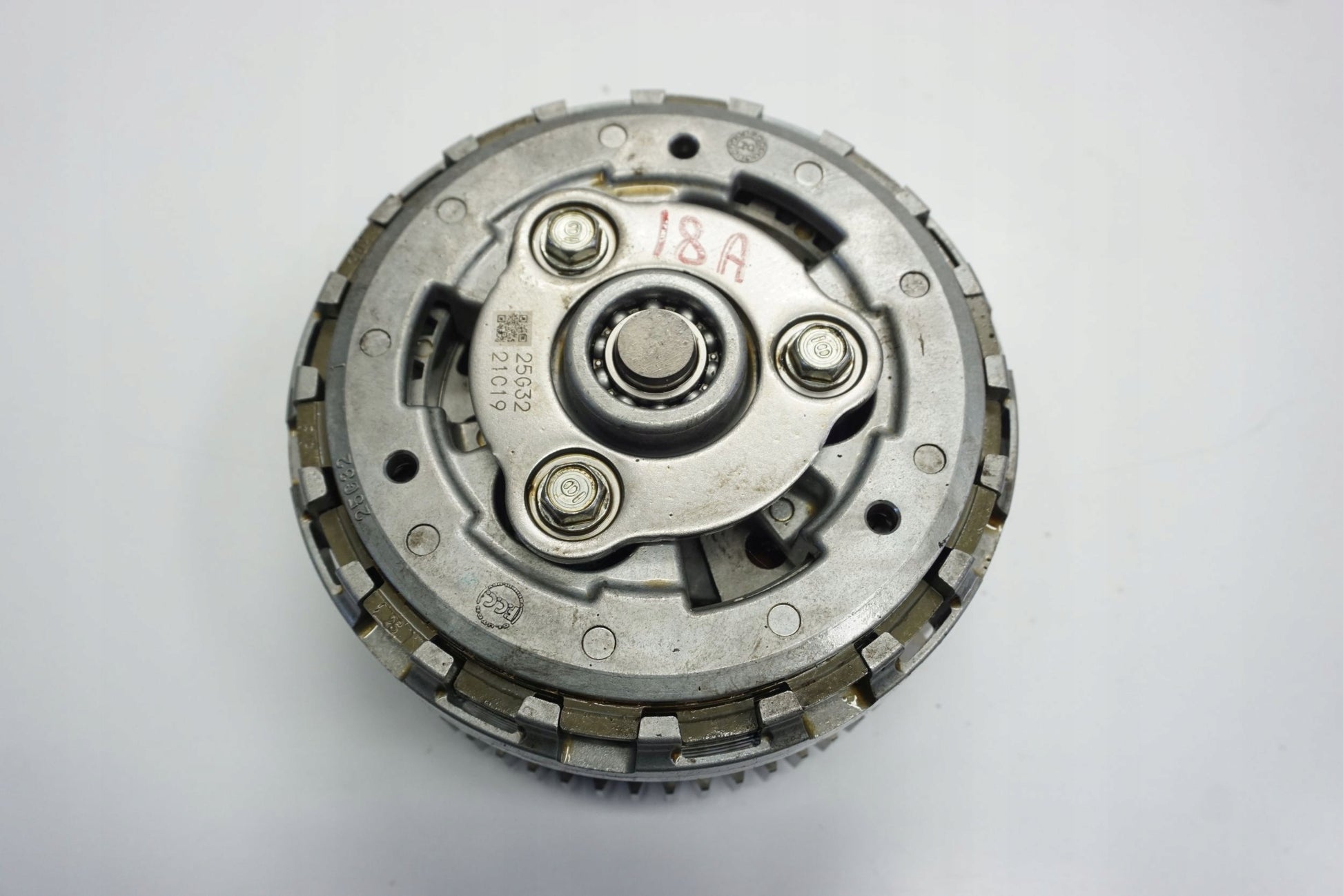 DUCATI MONSTER 937 21- Kupplung Kupplungskorb Clutch 6