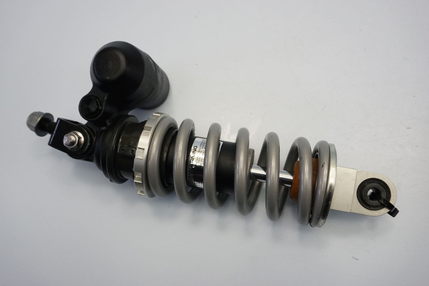 TRIUMPH STREET TRIPLE 660 S 17- Stoßdämpfer Federbein shock absorber