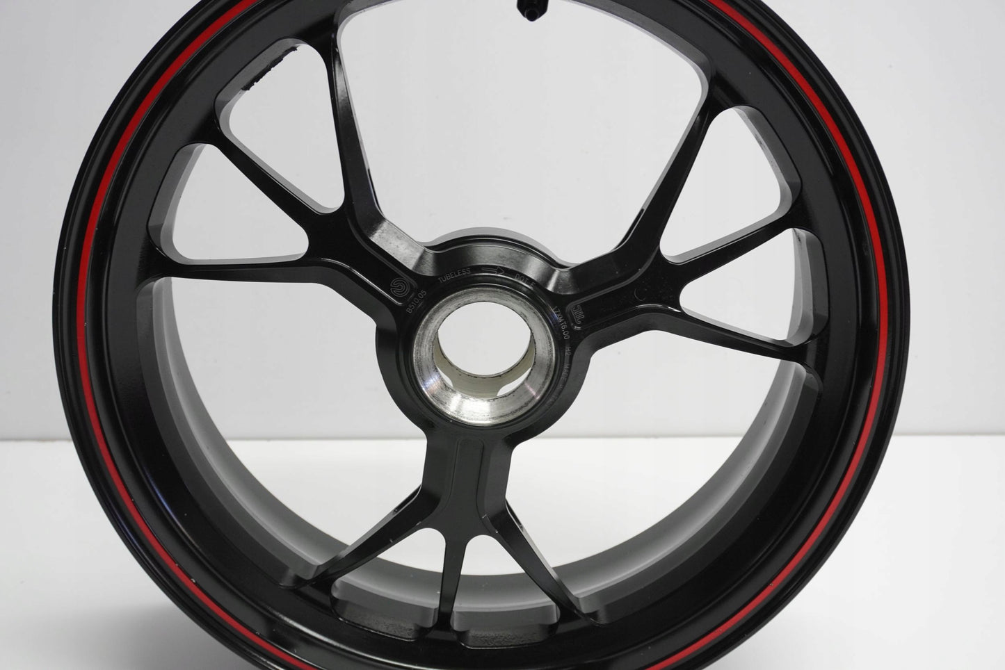 DUCATI PANIGALE 1299 15-18 Felge hinten Wheel Hinterrad 7