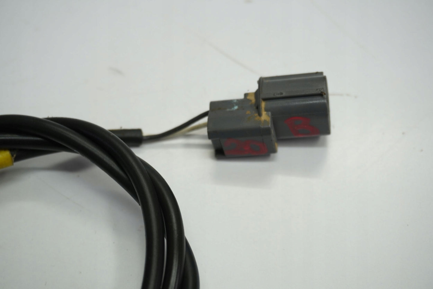 TRIUMPH TIGER 1050 06-12 ABS Sensor hinten 6