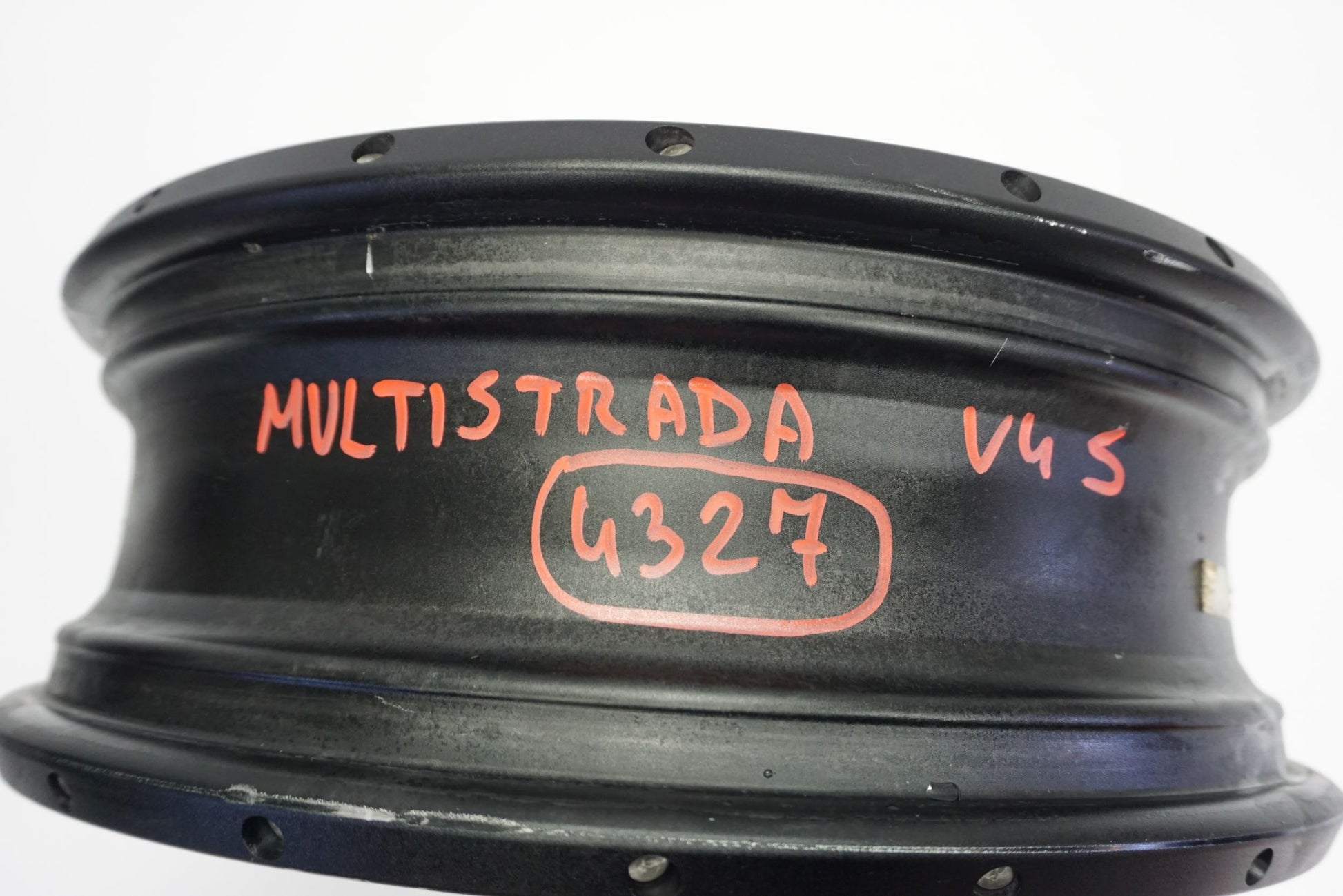 DUCATI MULTISTRADA V4 S 21- Felge hinten Wheel Hinterrad 6