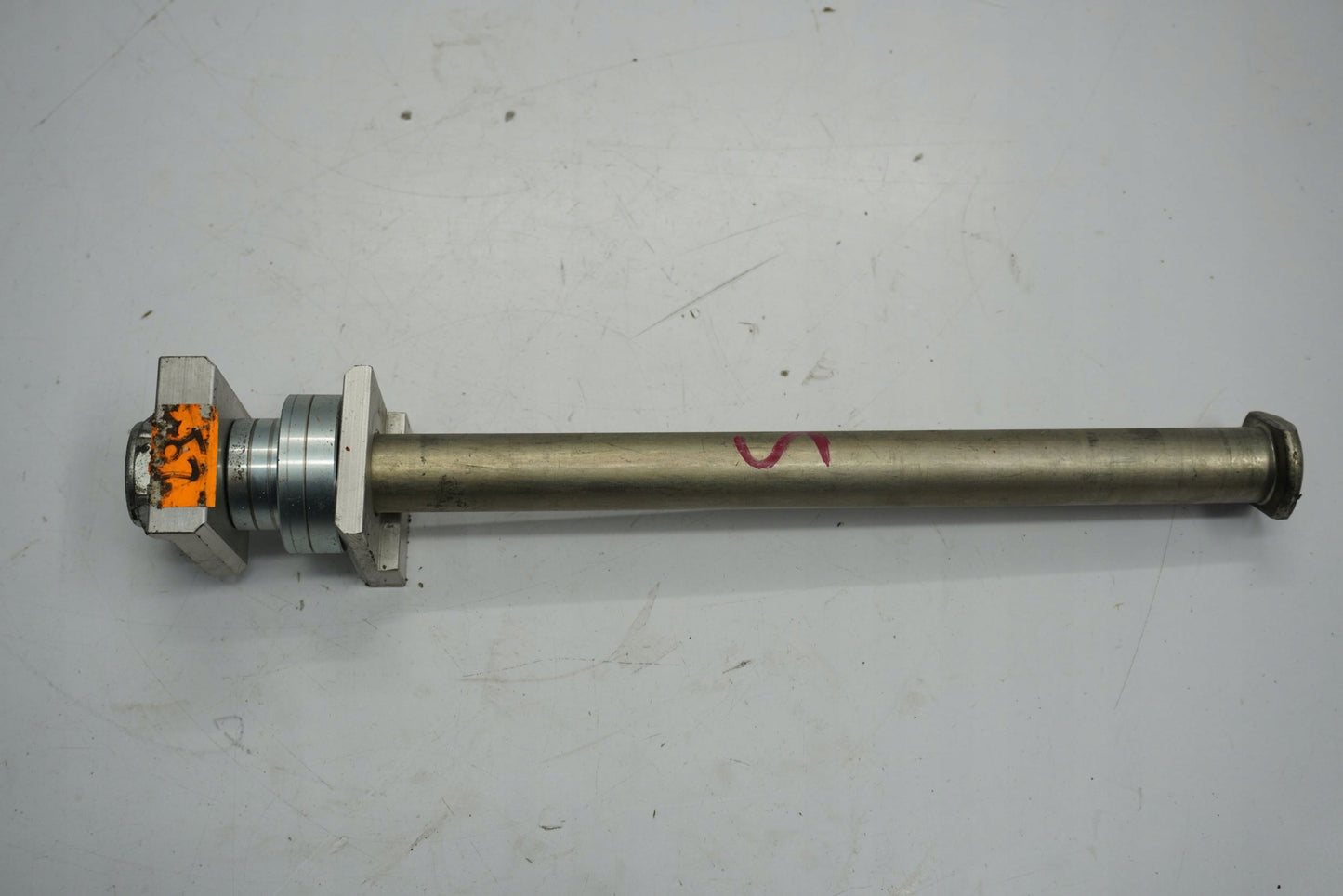 YAMAHA XSR-900 16-21 Hinterachse Achse hinten Radachse rear axle 2