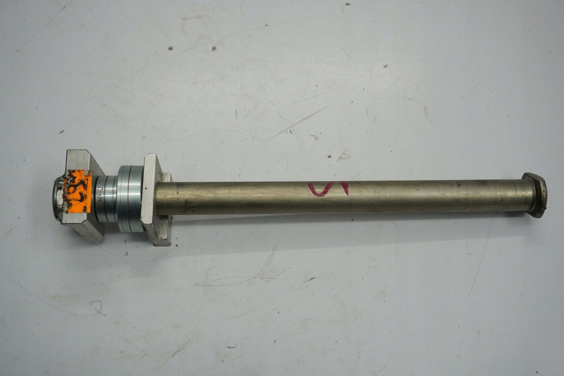 YAMAHA XSR-900 16-21 Hinterachse Achse hinten Radachse rear axle 2