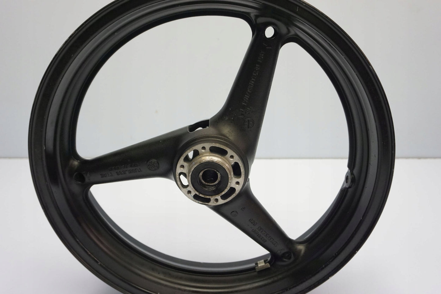 HONDA CB 600 F HORNET PC34 98-04 Felge vorne Wheel Vorderrad