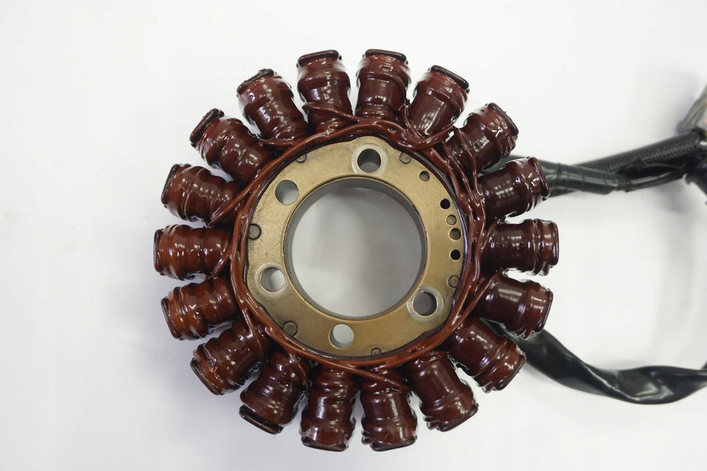 SUZUKI GSR 750 11-16 Lichtmaschine Stator Generator Lima Alternator 3