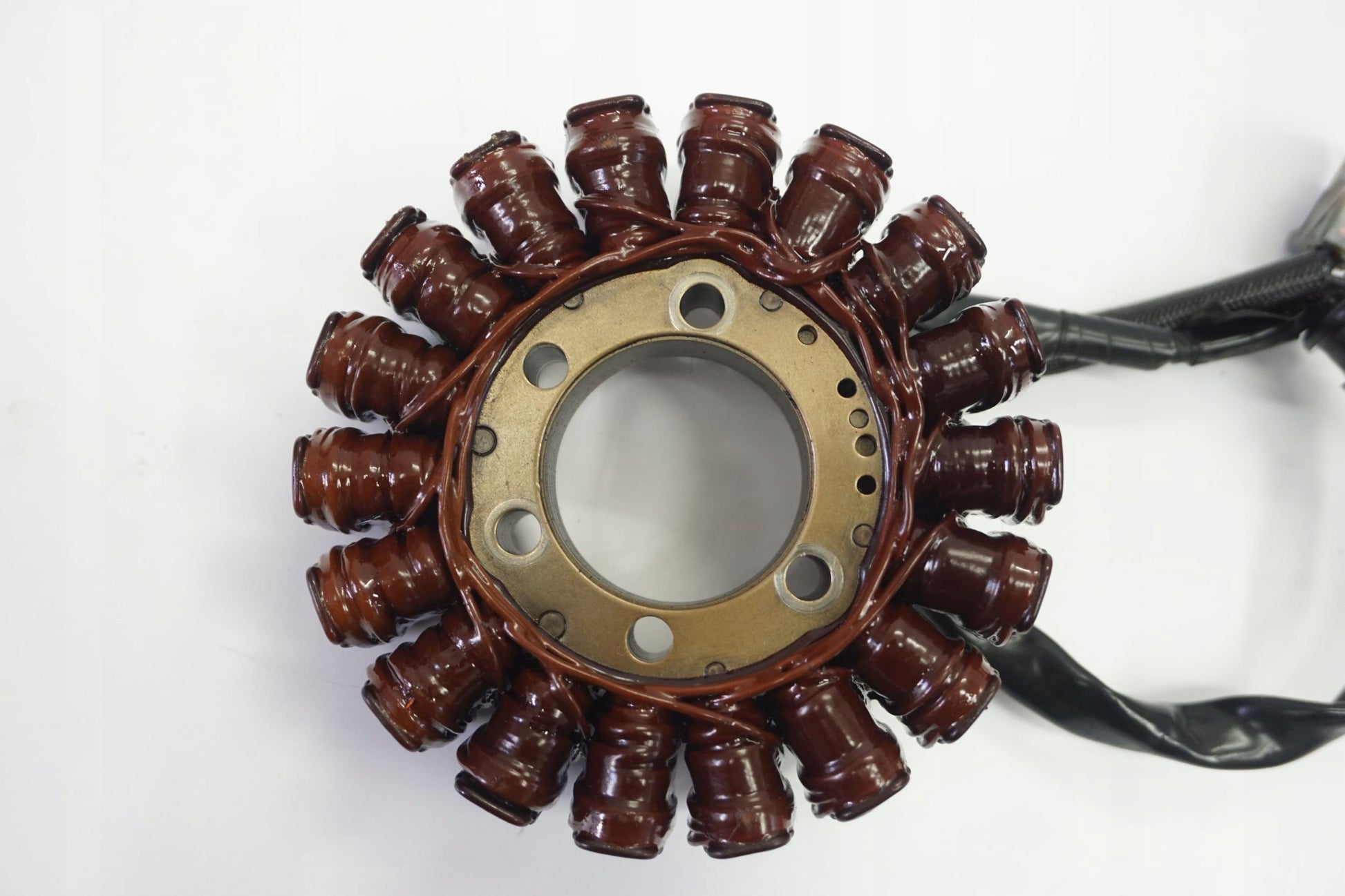 SUZUKI GSR 750 11-16 Lichtmaschine Stator Generator Lima Alternator 3