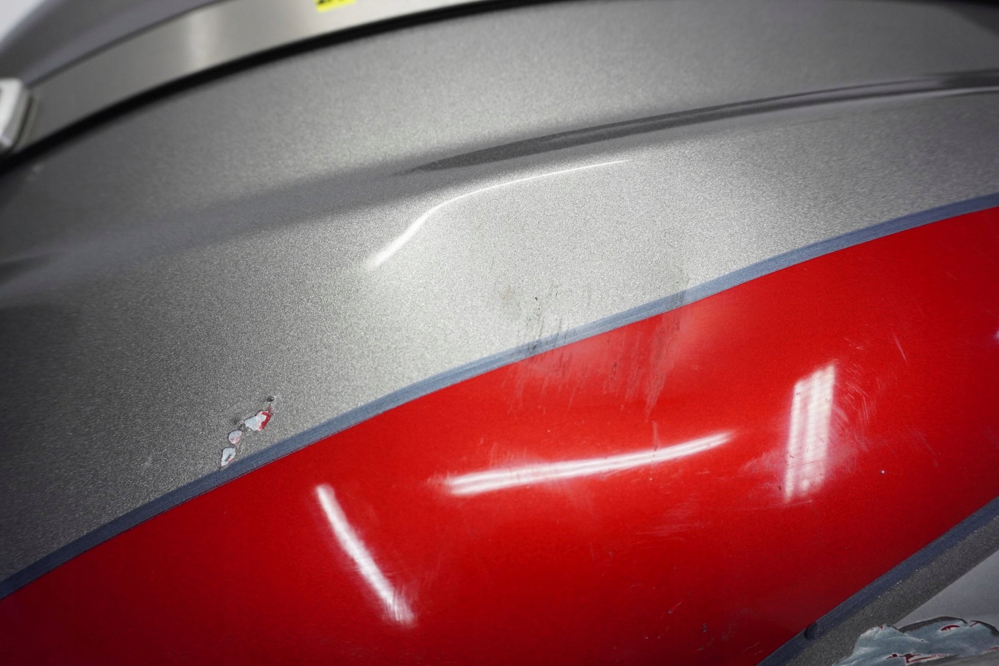 TRIUMPH ROCKET 3 R 20- Kraftstofftank Benzintank Fuel Tank 8