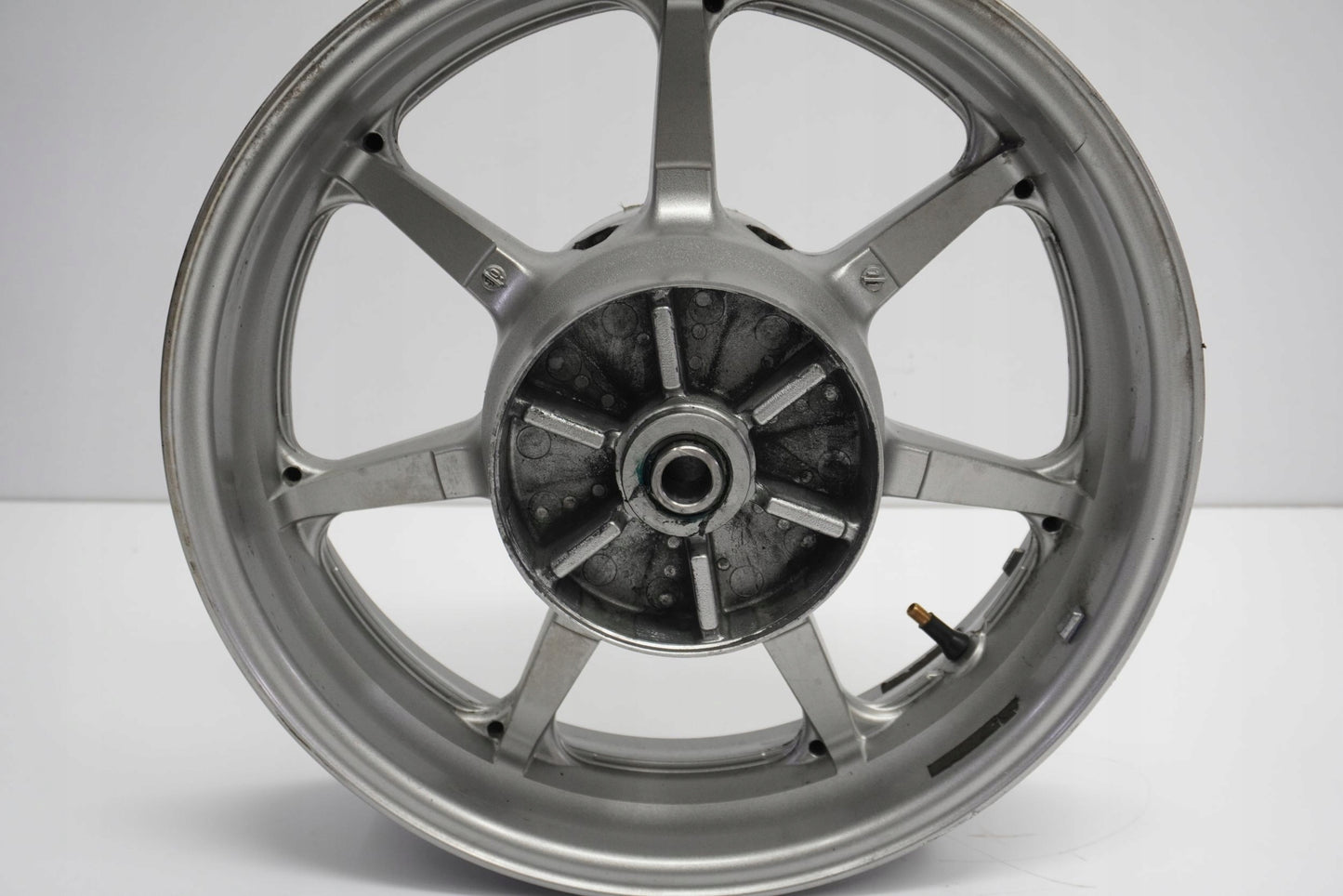 YAMAHA XVS 1300 A MIDNIGHT STAR 07-15 Felge hinten Wheel Hinterrad 7