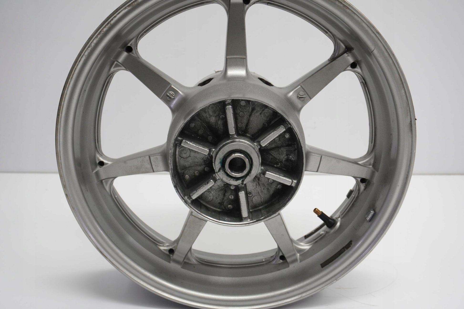 YAMAHA XVS 1300 A MIDNIGHT STAR 07-15 Felge hinten Wheel Hinterrad 7