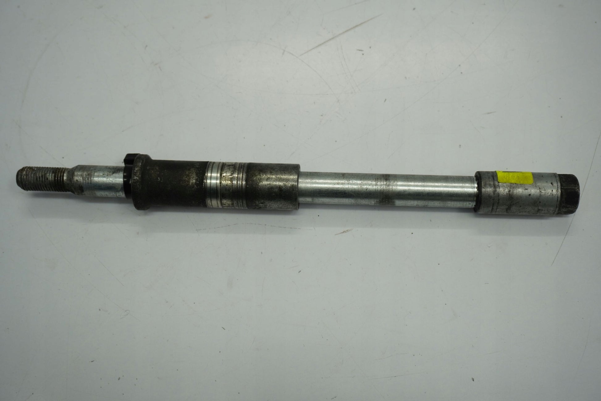 HONDA VT 125 SHADOW 96-06 Vorderachse Achse vorne Radachse front axle 2