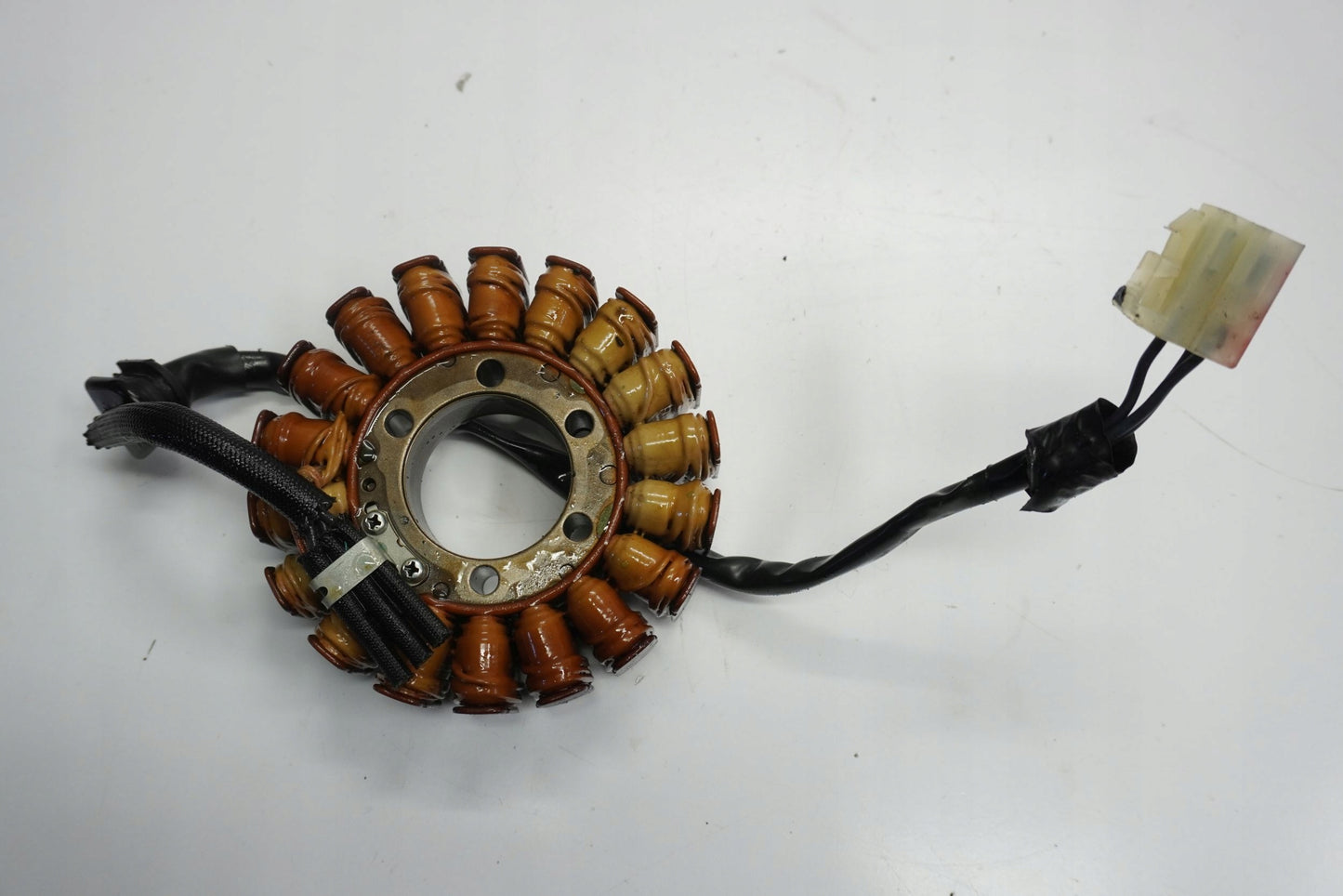 SUZUKI GSX-S 750 17-23 Lichtmaschine Stator Generator Lima Alternator 3