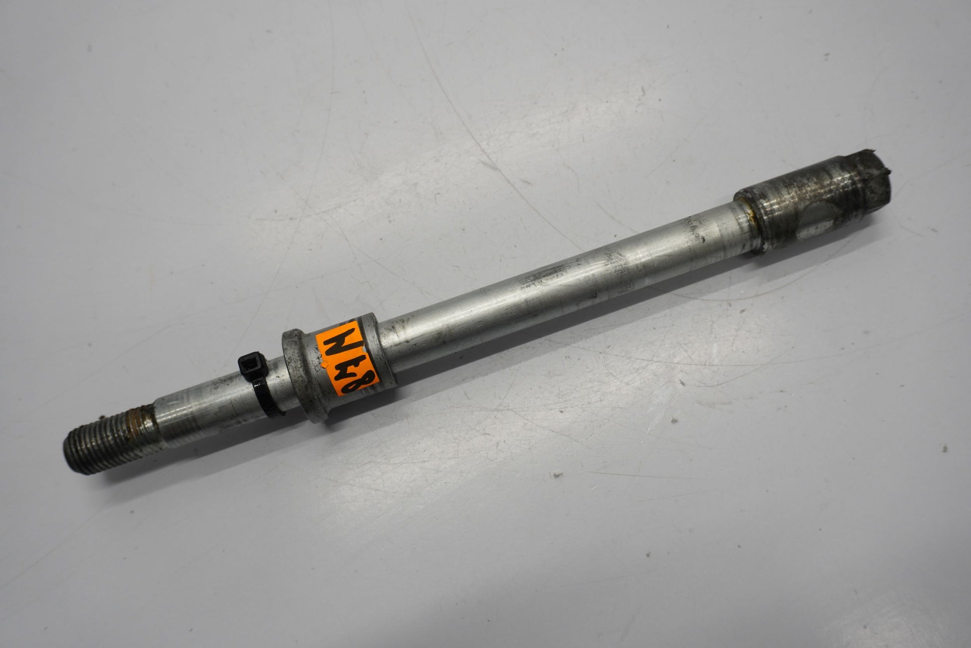 HONDA XL 125 V VARADERO 01-06 Vorderachse Achse vorne Radachse front axle 5