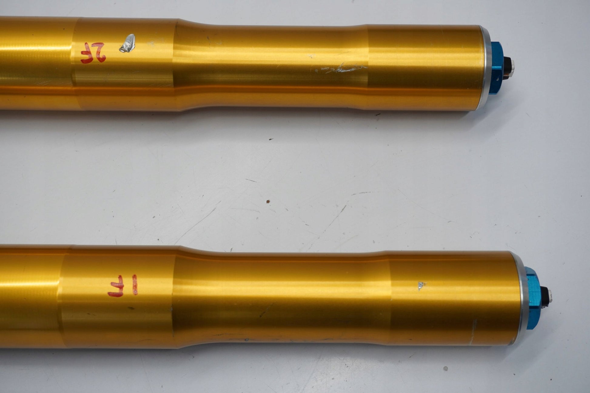DUCATI PANIGALE 1299 15-18 Öhlins Gabel Gabelholme Fork 12