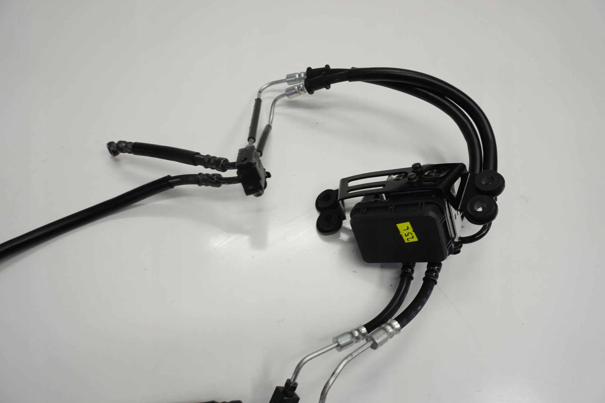 YAMAHA MT 125 20- ABS Pumpe Druckmodulator 7